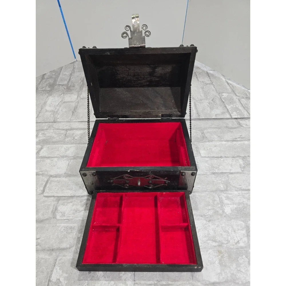 Vintage Wooden Treasure Chest Jewelry Box Red Velvet‎ Interior Trinket Holder